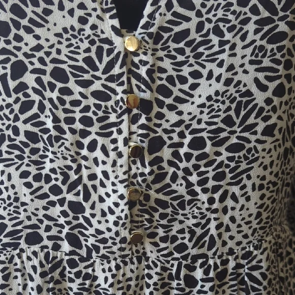 LOFT Monochrome Long Sleeve Dress - Picture 3 of 8